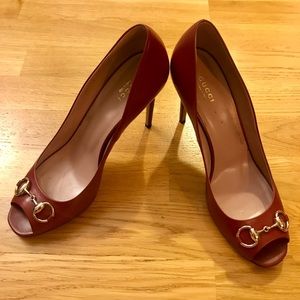 Gucci Peep Toe Pumps Stilettos